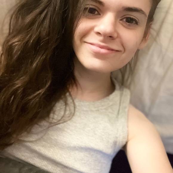 Meet your Posher ❤️💜 - Picture 7 of 15